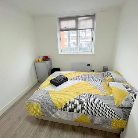 Lilleshall Rooms Mitcham Exterior photo